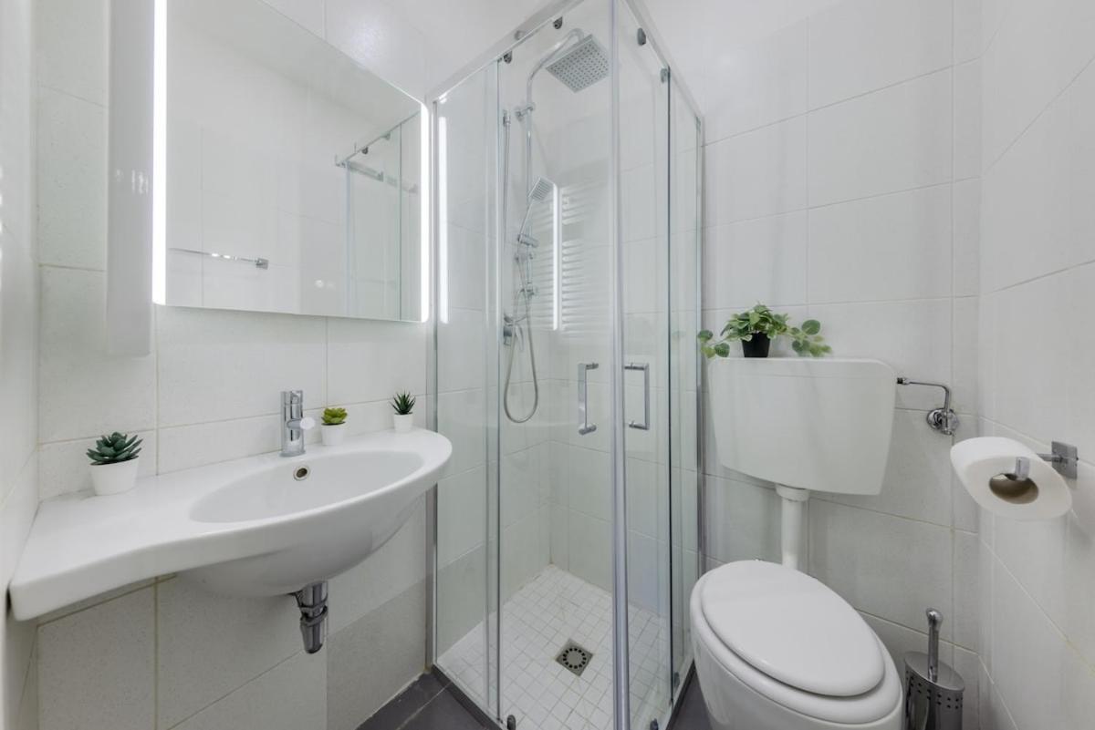 View Of Grand Canal Luxury - Station 5 Minutes Apartment